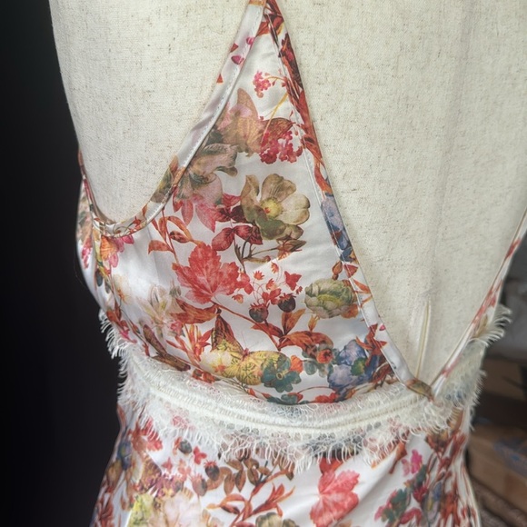 Ark & Co. Silky camisole - great for layering under a blazer or wearing alone - Picture 7 of 9